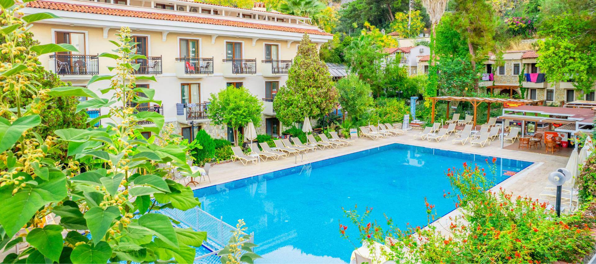 Perdikia Beach Hotel